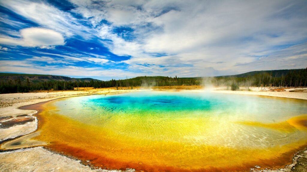 Sunset Lake - Best National Parks in USA . Yellowstone National Park