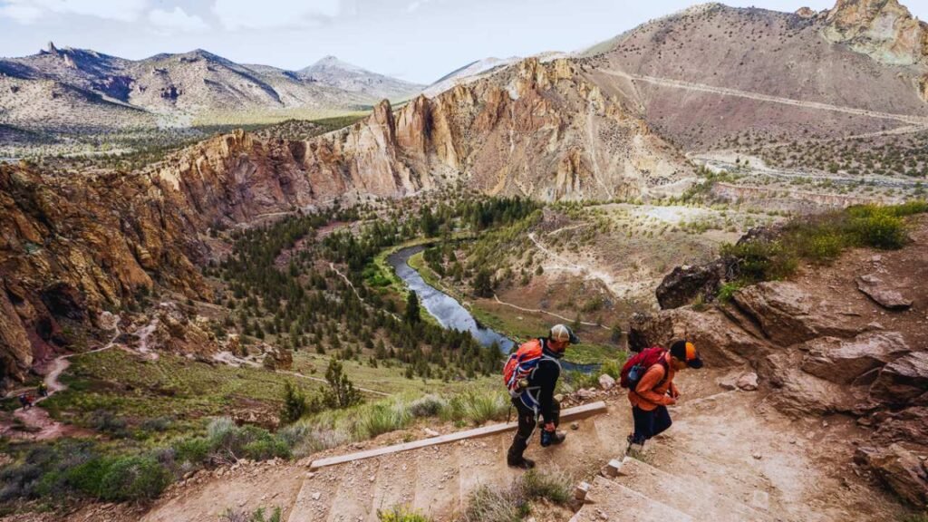 Hike the Misery Ridge Trail at Smith Rock State Park